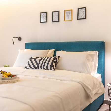 Ports Crossroad D Apartment Piraeus Exterior photo